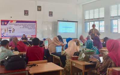 Pelatihan pengembangan kompetensi keprofesian guru dan tenaga kependidikan berbasis E-kinerja di SMA Negeri 26 Batam tahun 2024