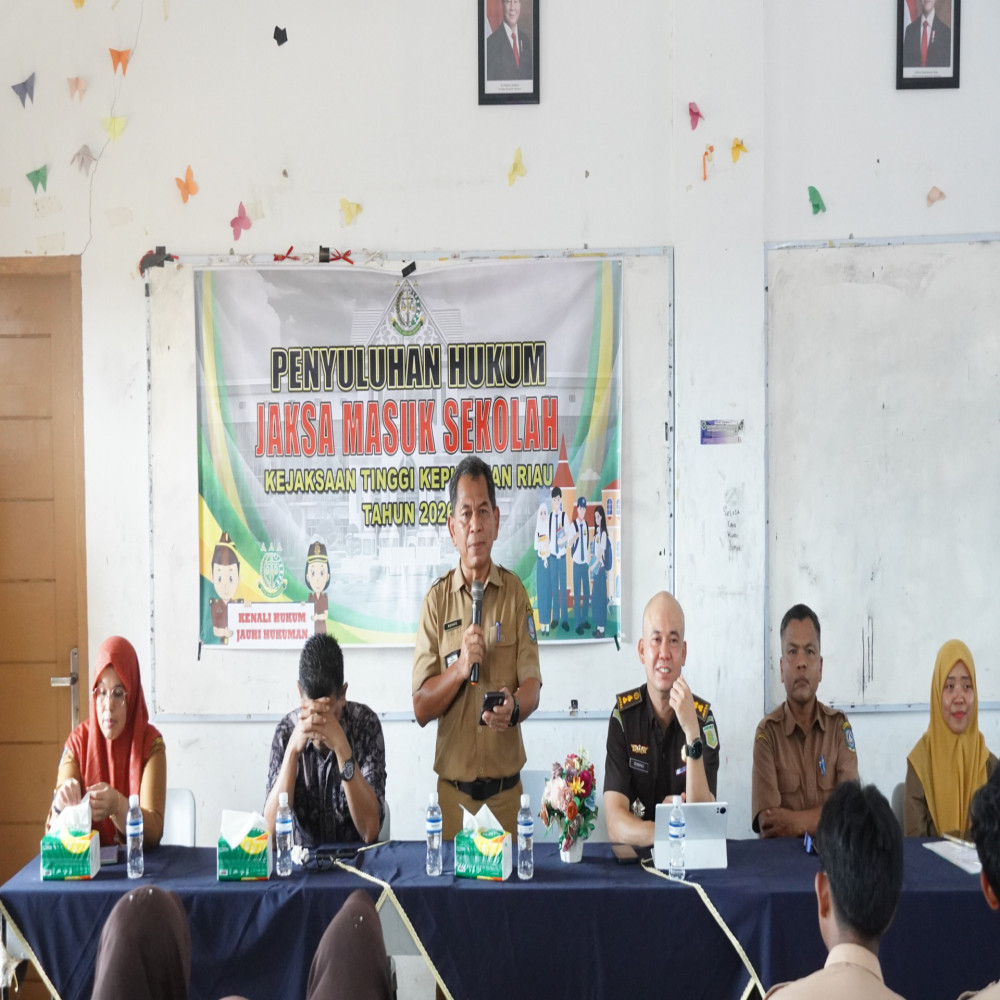 Jaksa Masuk Sekolah 